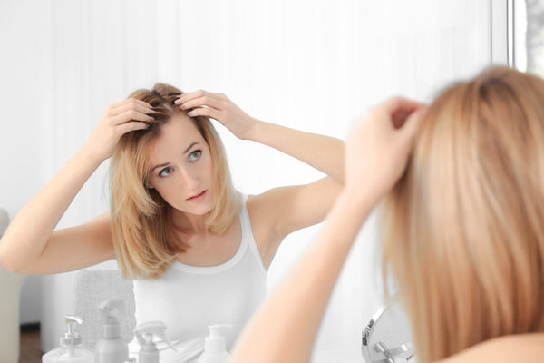 Primavera e caduta dei capelli: niente panico!