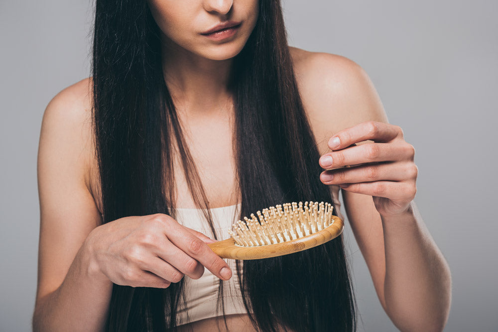 Alopecia femminile: stress e perdita dei capelli nelle donne