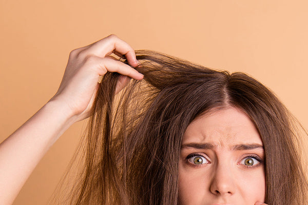 Capelli fini e sottili? Scopri alcuni rimedi naturali per rinforzarli