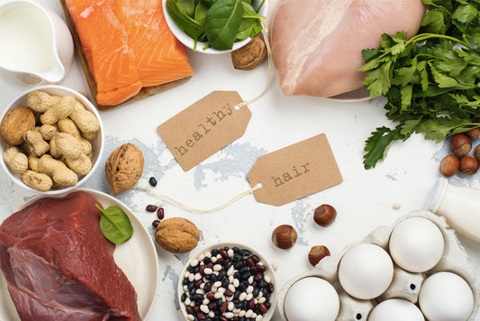 Quali alimenti portare in tavola per fortificare i capelli?