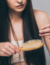 Alopecia femminile: stress e perdita dei capelli nelle donne