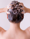 Rinforzare i capelli con il massaggio al cuoio capelluto