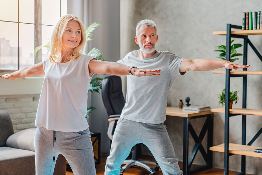 Yoga e capelli: equilibrio tra corpo e mente